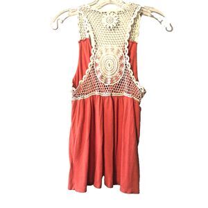 Forever 21 Lace Top Blouse Med Coral Cream V Neck Sleeveless Cottagecore Romance